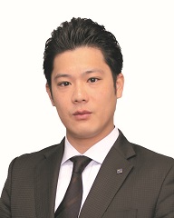 吉田康亮